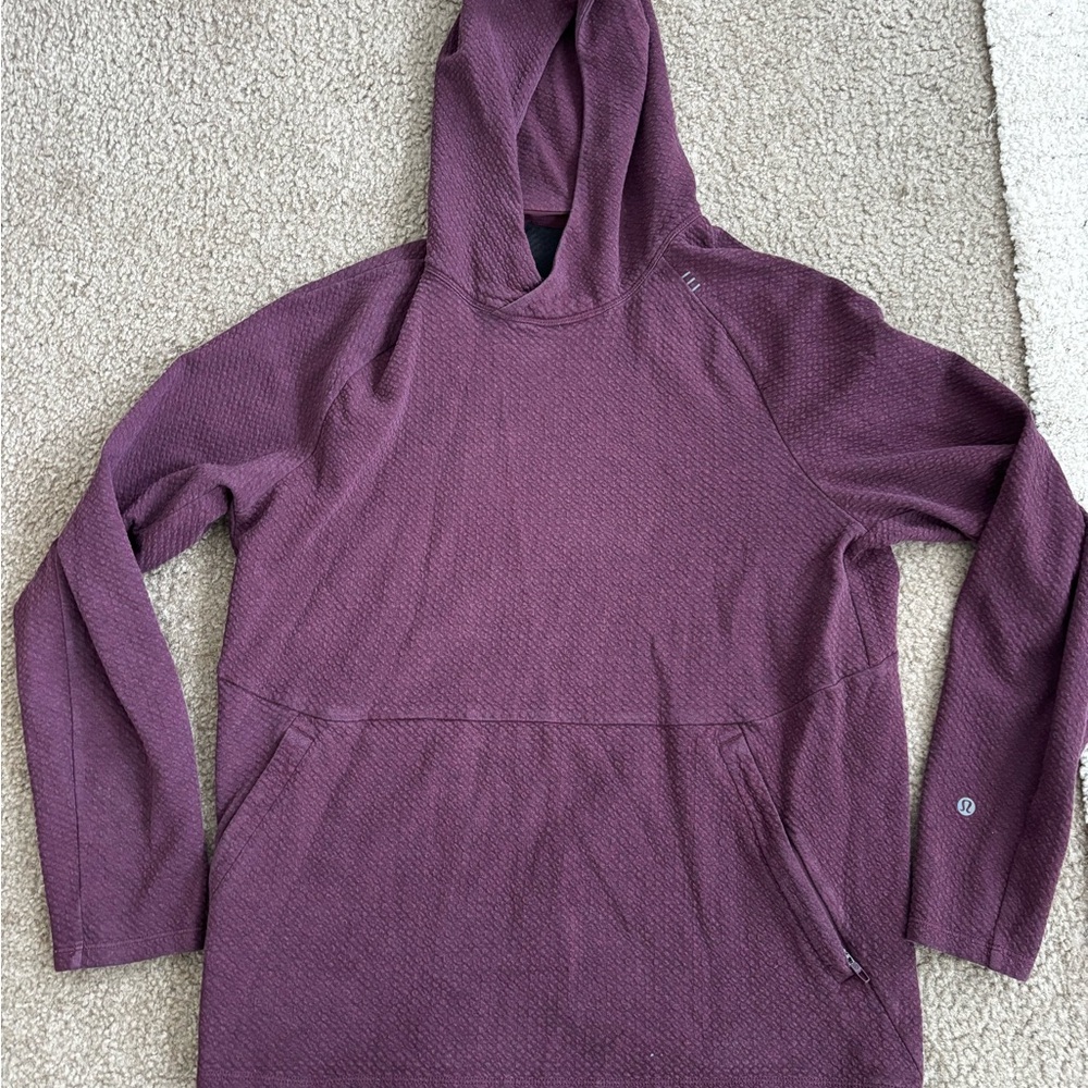 Lululemon At Ease Hoodie in Maroon/Burgundy EUC
